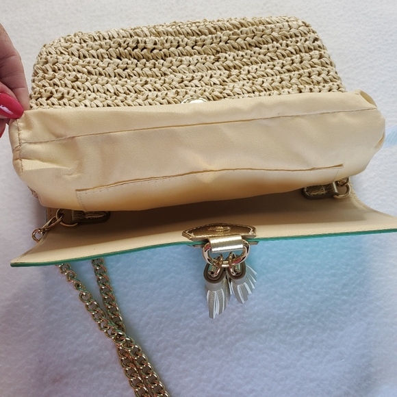 Lilly Pulitzer Straw Crossbody Botanical Green In A Flutter Clutch - Picture 8 of 16